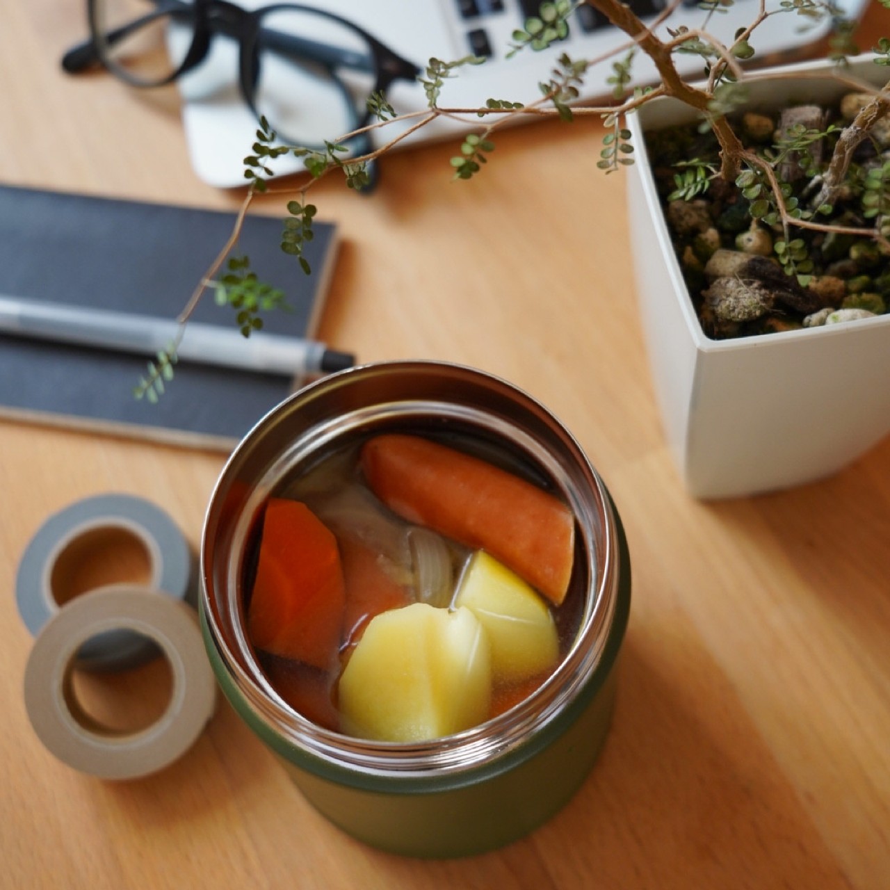 MCJ-K050075_FB & IG-04.jpg (220 KB)