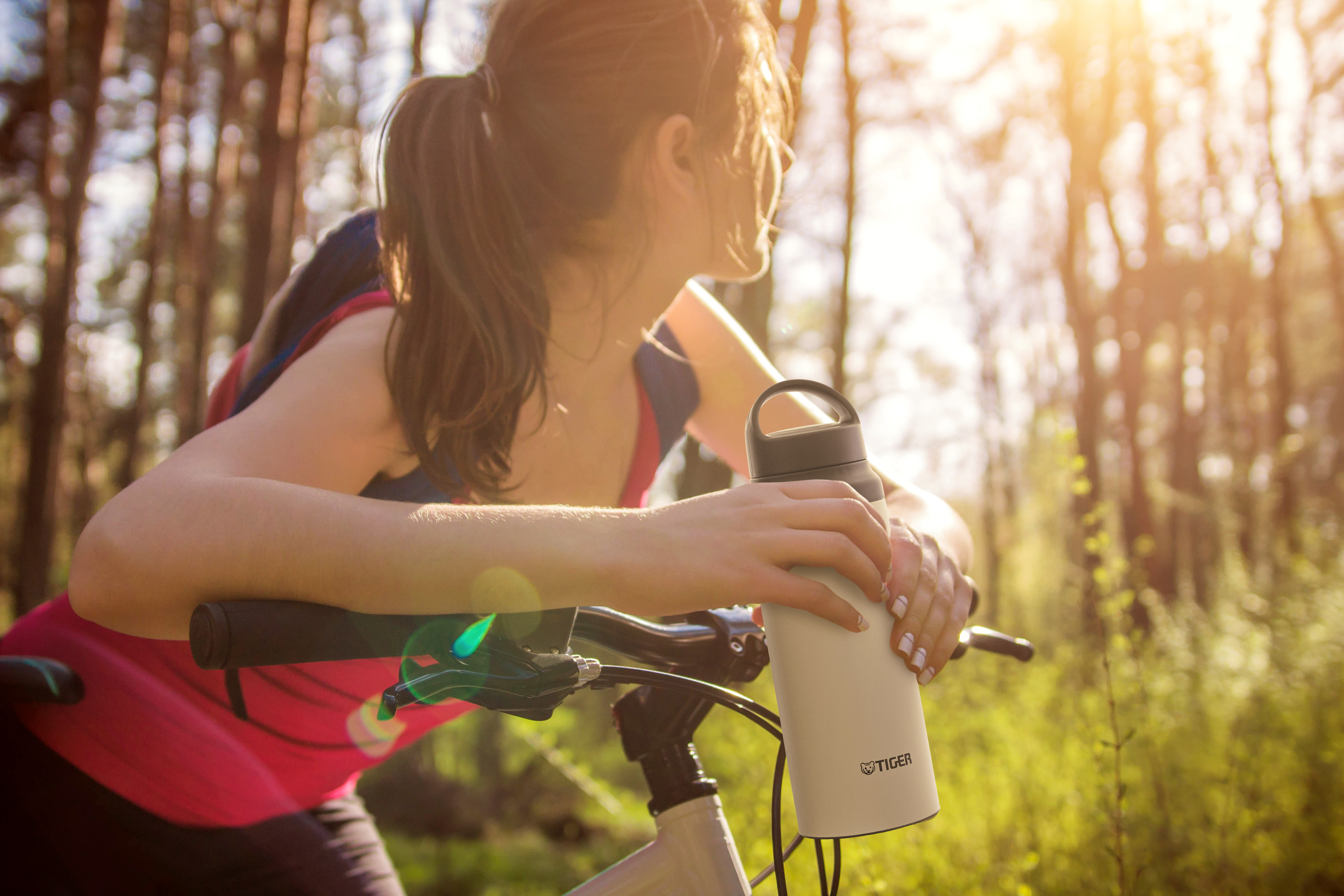 stainless-steel-sports-thermal-bottle-mcz-s-running.jpg (2.10 MB)