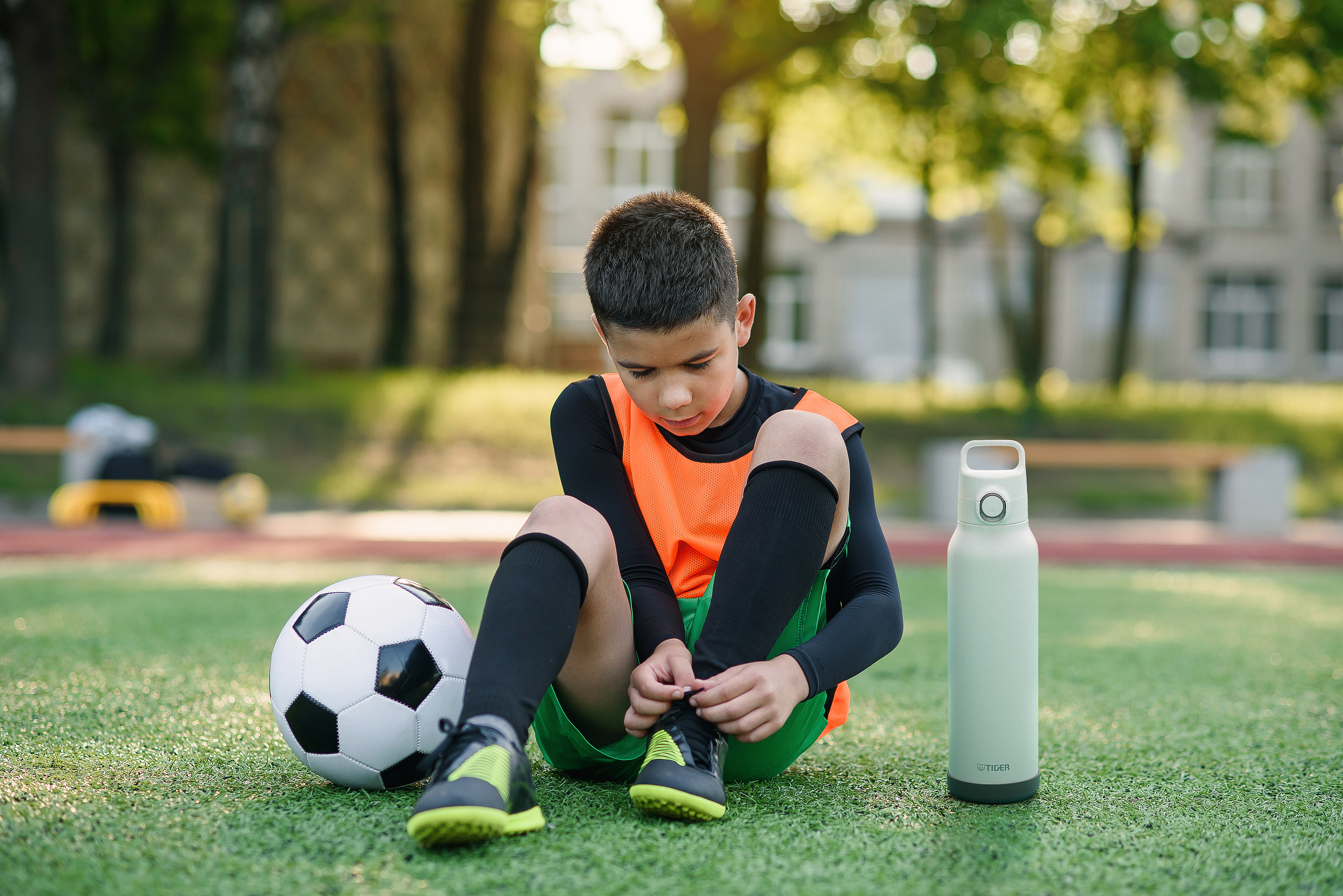 mth-h150wh_2.jpg (15.70 MB)