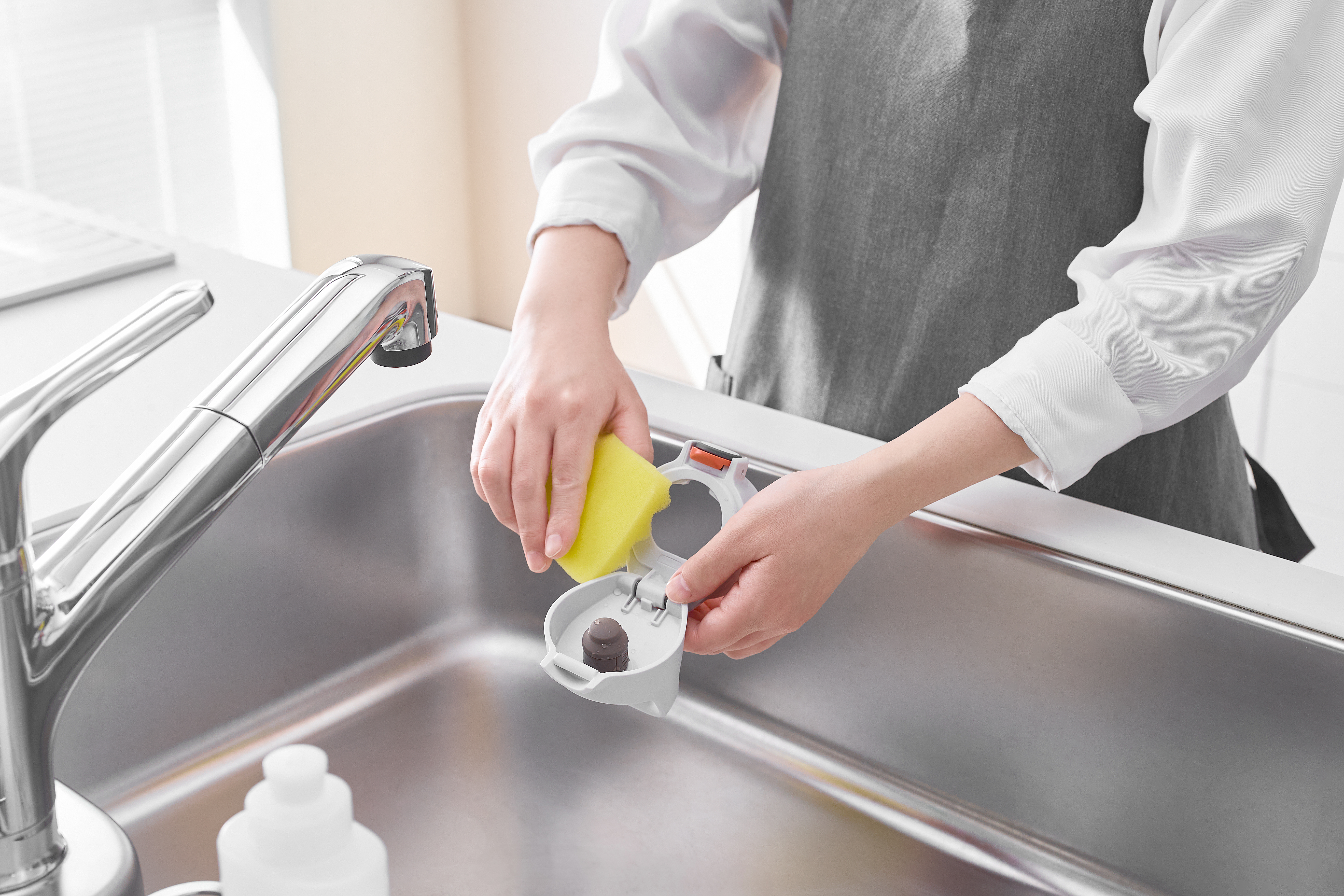 mth-h120wh_5.jpg (11.12 MB)